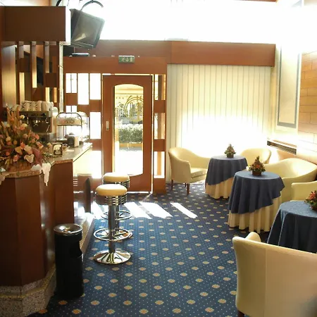 Hotel Lincoln